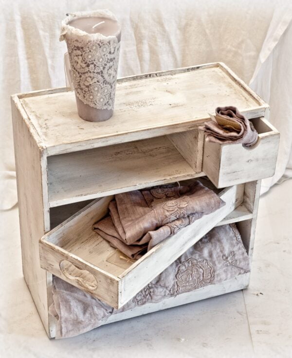 Alfieri bedside table