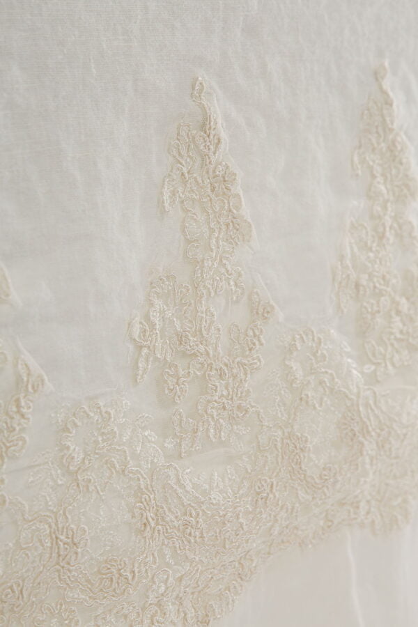 Tovaglia 140x200cm in lino con pizzo "Elegante" - immagine 4