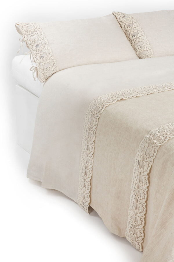 Set letto matrimoniale in lino con pizzo "Farnese" - immagine 5