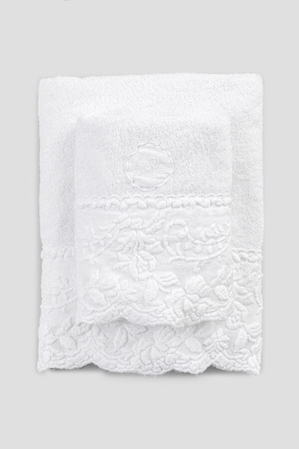 Terrycloth face and guest towel with Petal embroidery