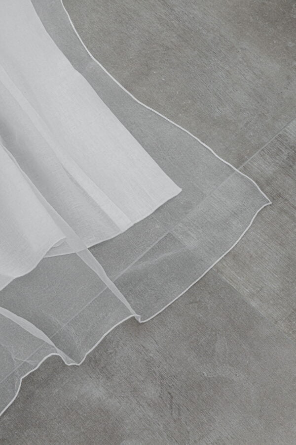 Tenda in lino leggero con ricamo elasticato - immagine 4