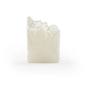 Small cube candle with lace Rose - White 019