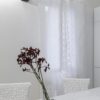 Tenda in lino leggero e organza ricamata