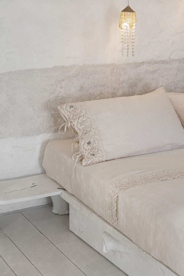 Set matrimoniale in lino leggero con pizzo Farnese - immagine 7