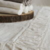 Tovaglia 150x150cm in lino con cornice e goffratura - immagine 6