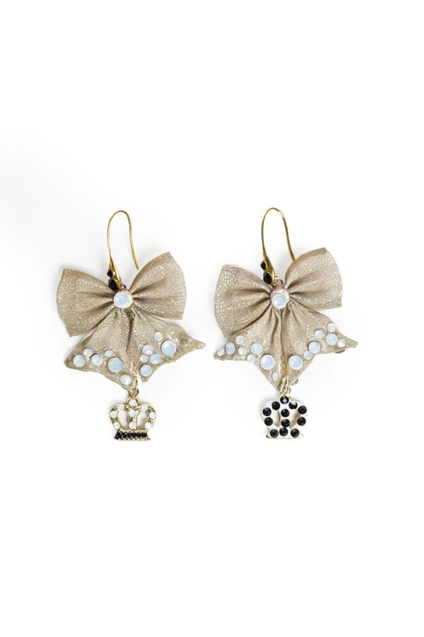Earrings with bows and crowns