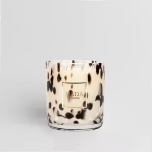 candela profumata adorable – mada essenza | collezione maculata (450g, 80h)